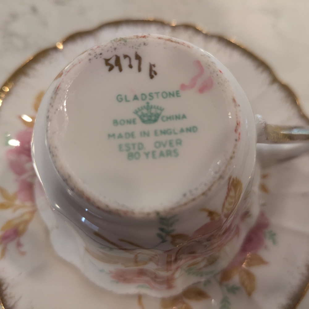 Gladstone Elegant Floral Teacup and Saucer Set with Gold Trim - Picture 2 of 2